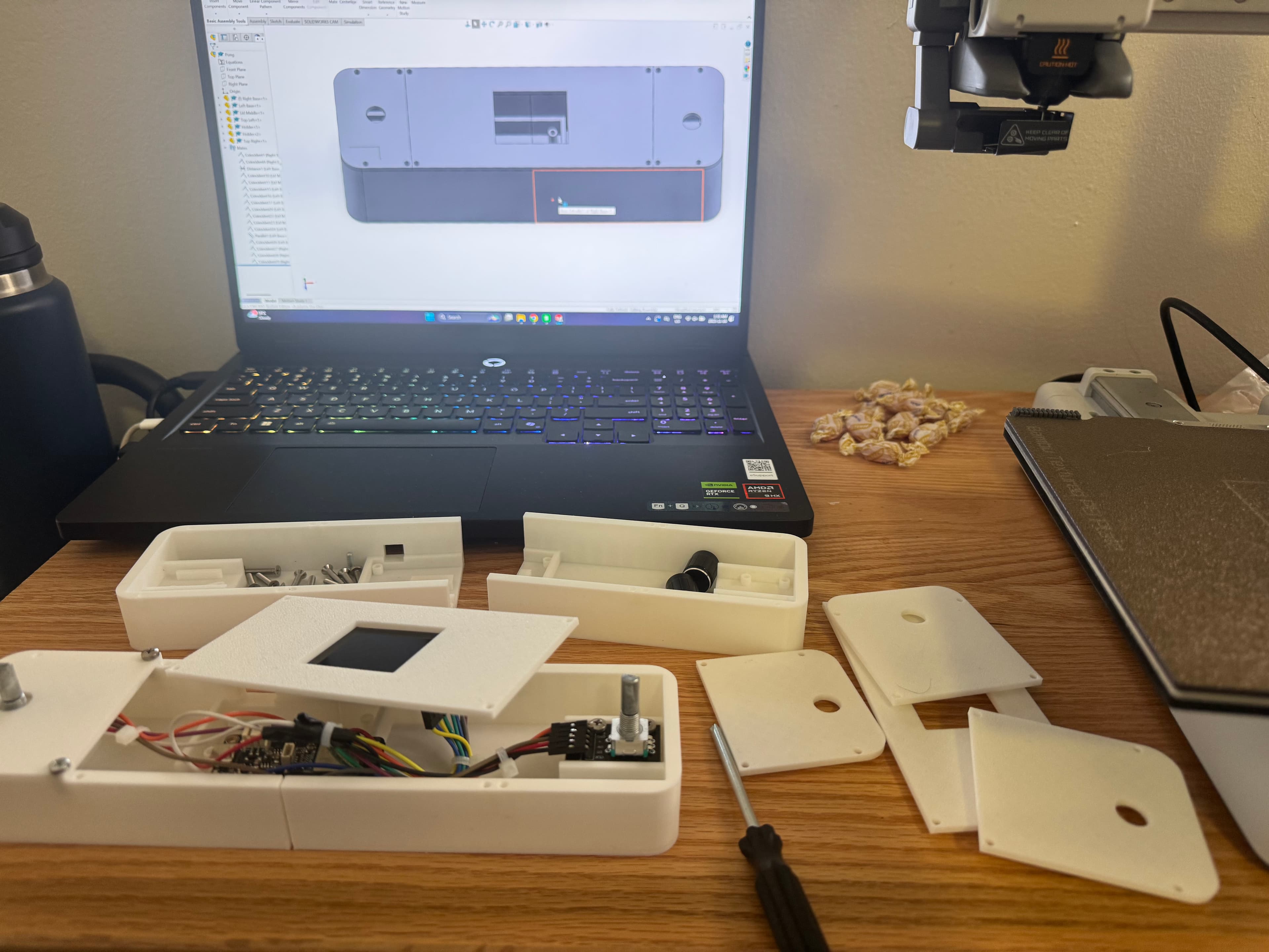 The full Pong console assembly workspace